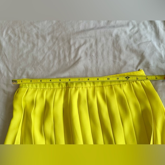 Versace Jeans mini skirt size 4 - Picture 7 of 8